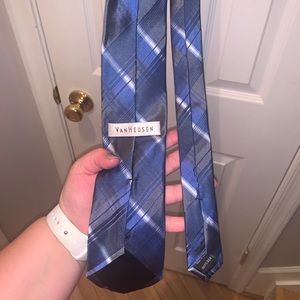 Van Heusen Tie
